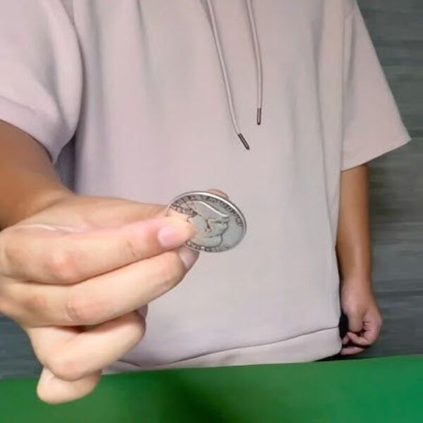 flipper coin magic trick